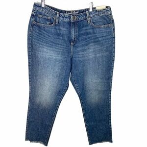 NWT high Rise Straight Universal Threads